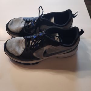 Nike training  gray and blue size 14